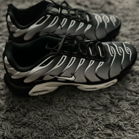 SOLD! - Picture 3 of 5